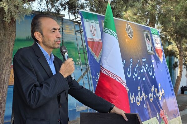 آیین افتتاحیه زمین چمن مصنوعی دبستان اسماعیل سامنی ناحیه ۲ بهارستان