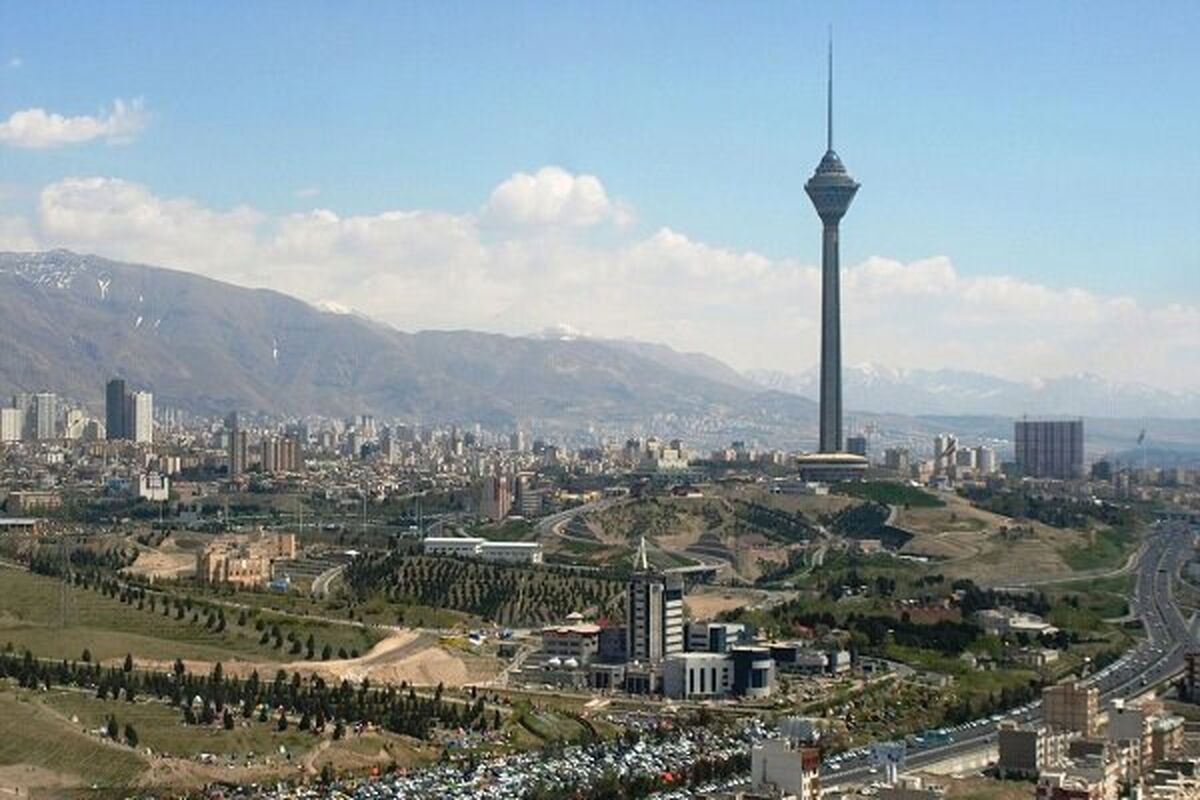 کیفیت هوای تهران در روز جمعه قابل قبول است