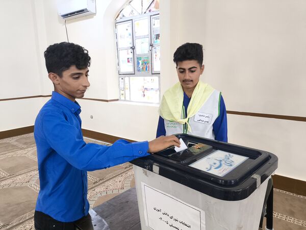 برگزاری انتخابات شورای دانش‌آموزی در مدارس سندرک