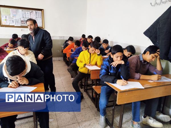 امتحانات نوبت اول در دبیرستان میثاق 
