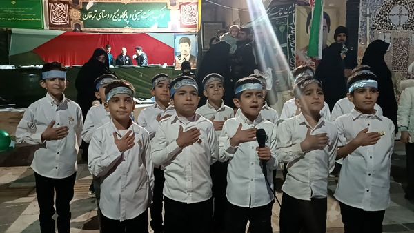 اجرای گروه های سرود در شهرستان کاشمر 