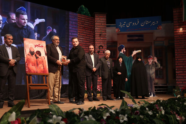 آیین گرامیداشت ۱۸۵۰ شهید دانش‌آموز و ۲۰۵ شهید فرهنگی آذربایجان شرقی