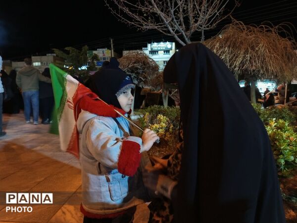تجمع مردم پردیس به مناسبت مراسم چهلم شهادت رهبر شهید