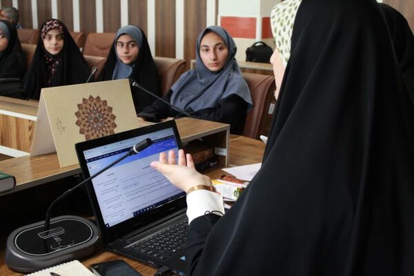 دوره مقدماتی آموزش خبرنگاری پانا 