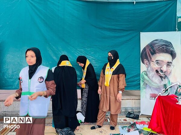 خدمت‌رسانی فرهنگی و مردمی در میناب به یاد شهدا
