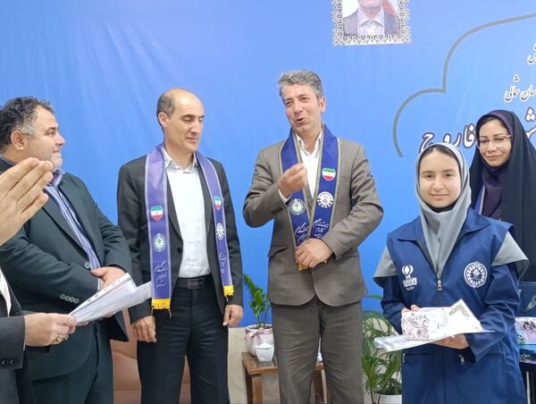 نشست مدیر آموزش و پرورش فاروج با دانش‌آموز خبرنگاران پانا