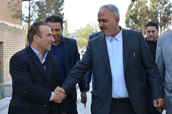 بازدید مدیران‌کل آموزش و پرورش و سازمان نوسازی مدارس استان تهران از زمین چمن روستای اورین