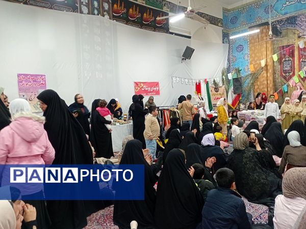 بازارچه محصولات خانگی در شهرستان خلیل آباد 