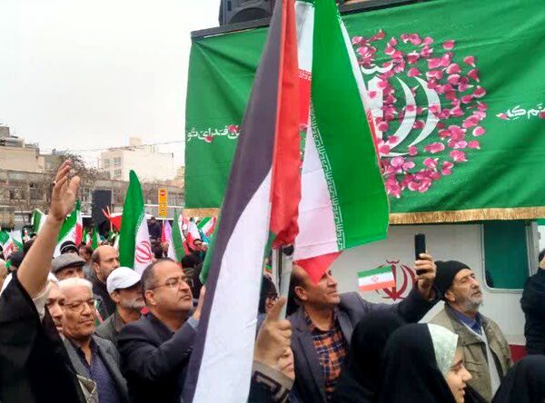 مردم در راهپیمایی ۲۲ بهمن، بار دیگر اتحاد خود را نشان دادند