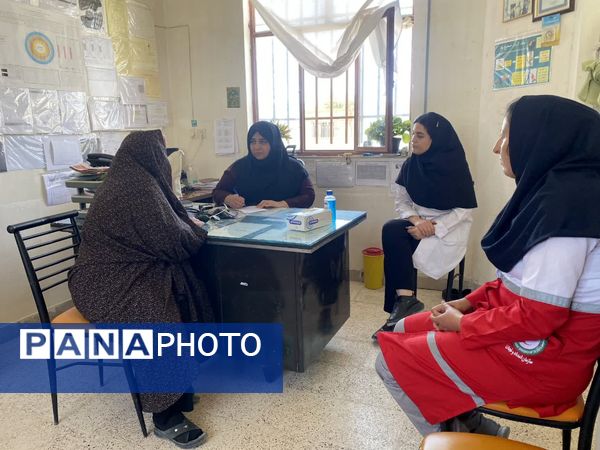 اعزام کاروان سلامت جمعیت هلال احمر مانه و سملقان به مناطق محروم بربر قلعه