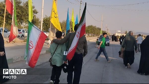 خدمت‌رسانی تنورخانه سنتی ایران در جشن غدیر جمکران