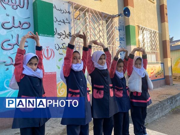 صبحگاه در مدرسه پاهکیده املش