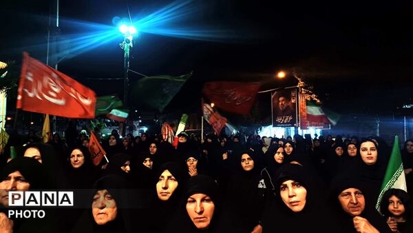 شکوه صدوبیست شب مقاومت مردم کوهدشت در میدان امام خمینی (ره)