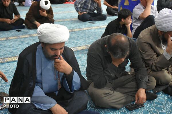 تجدید بیعت با رهبر در قروه