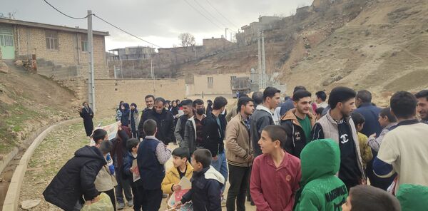 حضور پرشور دانش‌آموزان مدرسه فردوسی سرمازه در راهپیمایی ۲۲ بهمن