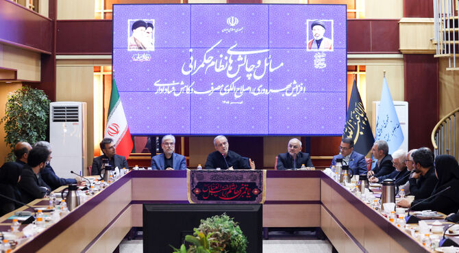 مهم‌ترین چالش نظام حکمرانی، شکاف میان دانش و اجراست/ دانشگاه باید از آموزش صرف فاصله بگیرد