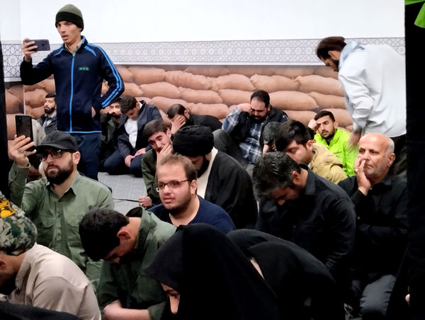 وداع با پیکر شهید «محسن صداقت» در معراج الشهدای قم