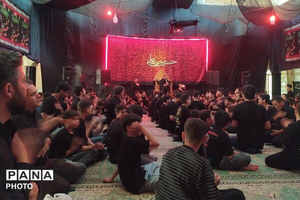 شور حسینی نوجوانان پیشتاز ارسنجانی در سوگواره «احلی من العسل»