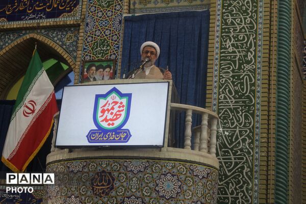 نماز جمعه امروز کرمان از نگاه دوربین