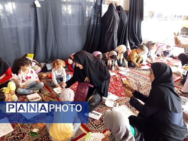 برپایی غرفه کودک در حاشیه نماز جمعه شهرستان کاشمر