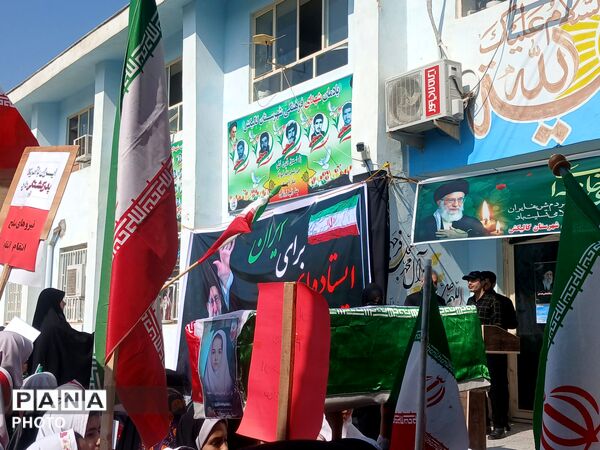 اجتماع پرشور فرهنگیان و دانش آموزان گالیکش