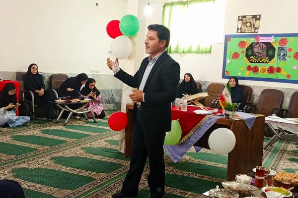 آغاز فعالیت‌های مهارت محور پایگاه تابستانی در دبیرستان توحید یک