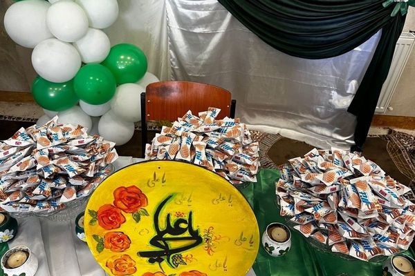 جشن میلاد مولود کعبه در دبستان  شهید بنی هاشمی رباط‌کریم