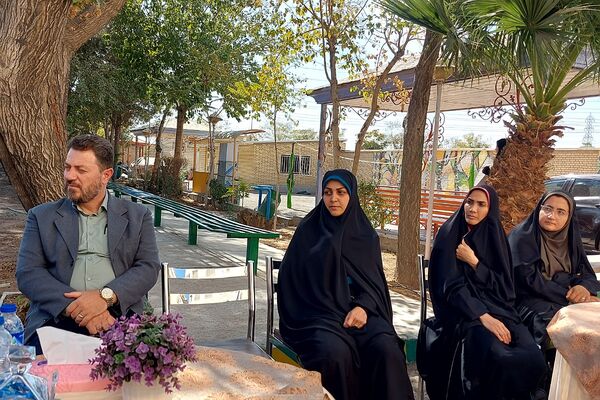 گرامیداشت مقام آتش‌نشان در دبیرستان نمونه دولتی شهیدی باقرشهر 