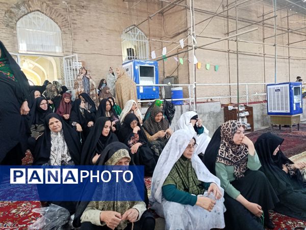 نماز جمعه در آغاز هفته وحدت 