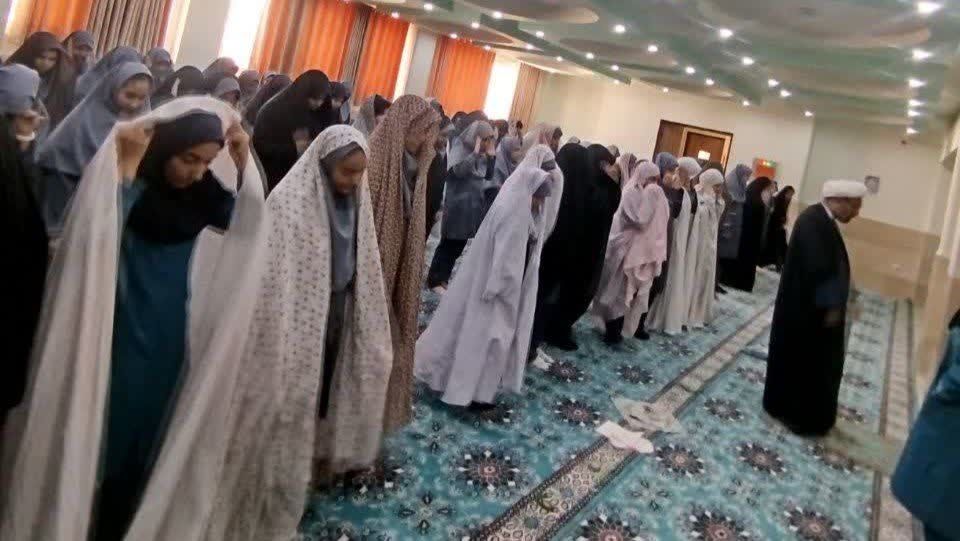 وقتی دل‌ها در مدرسه ابوالفضل با یک صدا به آسمان رفتند