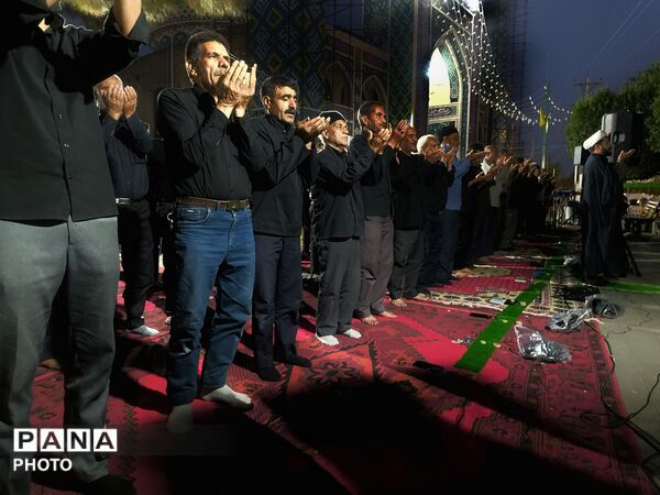 مراسم عزاداری در شب عاشورای حسینی
