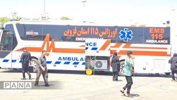 خیابان‌های منتهی به حرم، مملو از زائران رضوی
