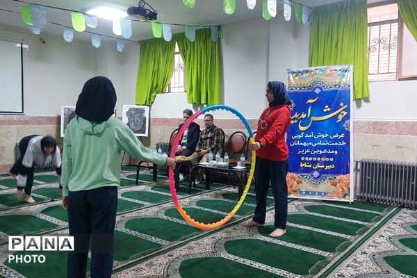 هر دانش‌آموز، یک مهارت؛ گامی در مسیر توانمندسازی دانش‌آموزان دبیرستان نشاط