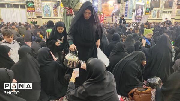 خدای خامنه‌ای زنده و ملت ما همیشه پاینده است