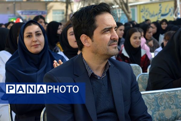 عطر رضوی در جشن نیمه شعبان مدرسه حکمت