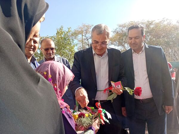 جشن عاطفه‌ها در مشهد برگزار شد