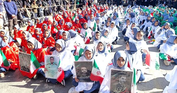 دانش‌آموزان امروز، ادامه‌دهندگان راه آگاهی و آزادگی دیروز