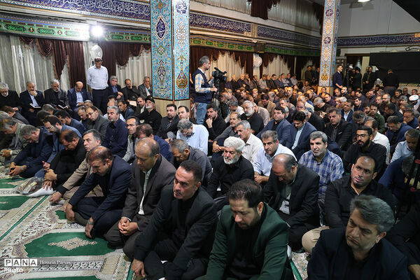 مراسم بزرگداشت رهبر شهید انقلاب و شهدای جنگ تحمیلی