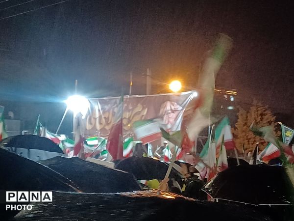 اجتماع مردمی در بیست و چهارمین شب در حمایت از جبهه حق در بلوار فضل نیشابور