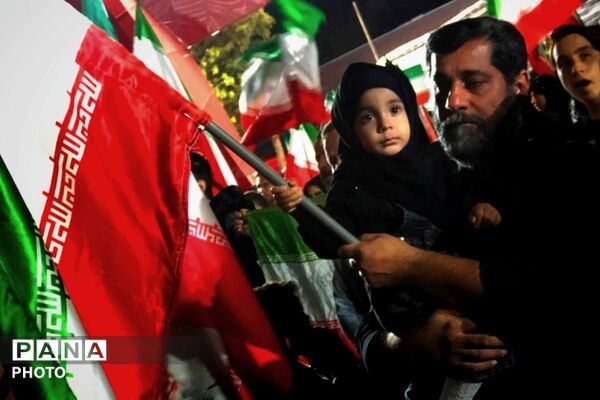 یادبود شهدا و تجدید پیمان مردمی