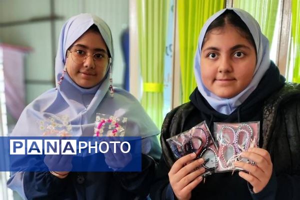 نمایشگاه کسب و کارهای دانش آموزی در دبستان حکمت نبوی ناحیه دو شهرری 
