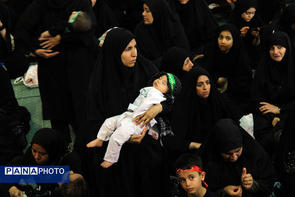 اجتماع بزرگ شیرخوارگان حسینی در تهران 