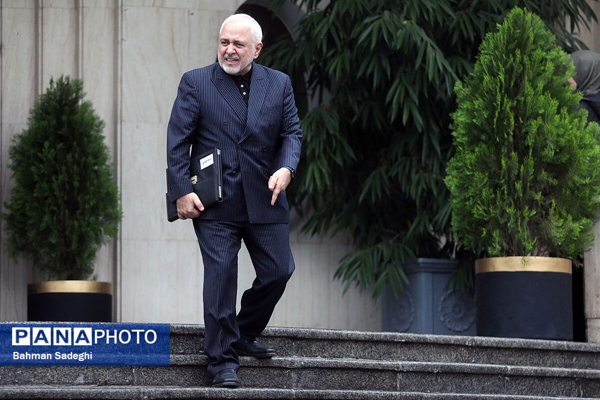 ظریف: یک دشمن صلح، صلاحیت نامزد کردن کسی برای جایزه صلح نوبل را ندارد