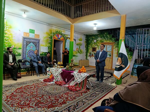 جشن یلدا در دبیرستان نمونه اندیشه 