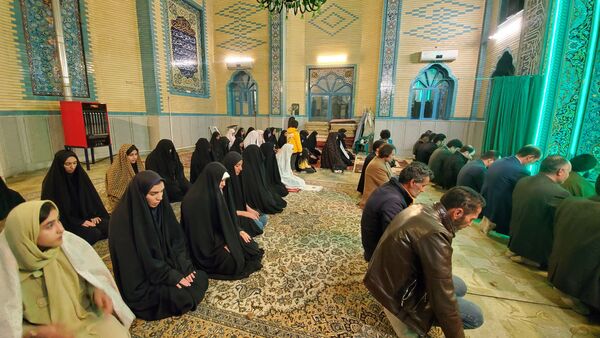 بروجنی‌ها به استقبال حاجیه دانش‌آموز 
