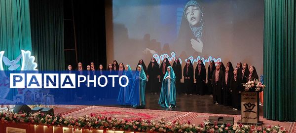 برگزاری یادواره شهدا با عنوان «سجاده نشینان ره عشق» در منطقه ۱۰