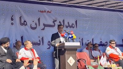 در برابر زورگویی آمریکا و هیچ قدرت دیگری سر خم نخواهیم کرد