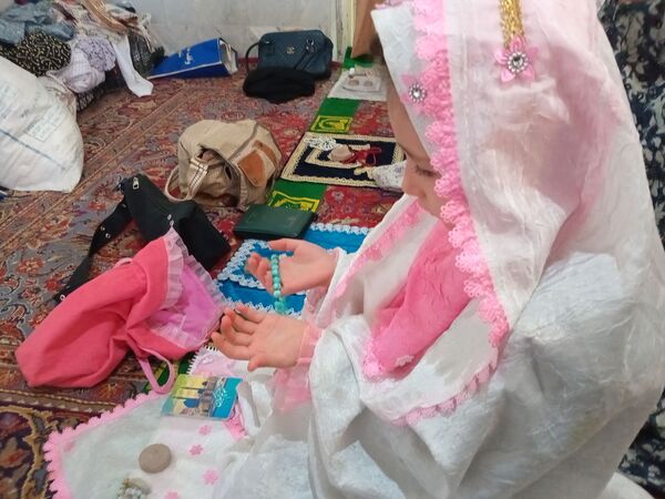 دهه نودی‌ها در نماز عبادی سیاسی جمعه