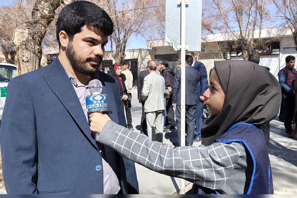 راهپیمایی ۲۲ بهمن در چهل و ششمین سالگرد پیروزی شکوهمند انقلاب اسلامی در شهرستان آباده
