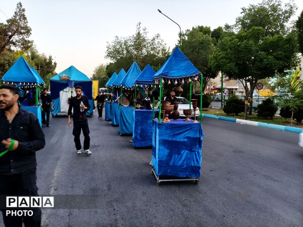  کاروان عظیم نوجوان کربلا در خیابان پروین 
